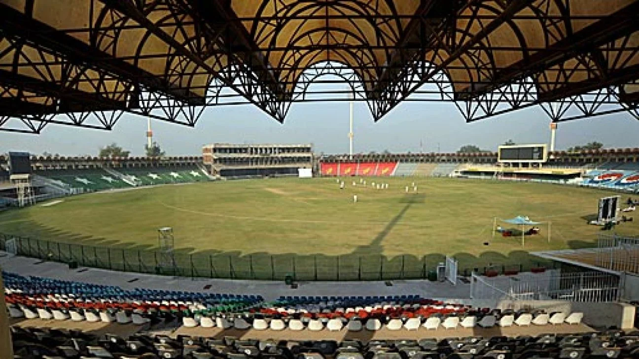 Gaddafi stadium , Lahore